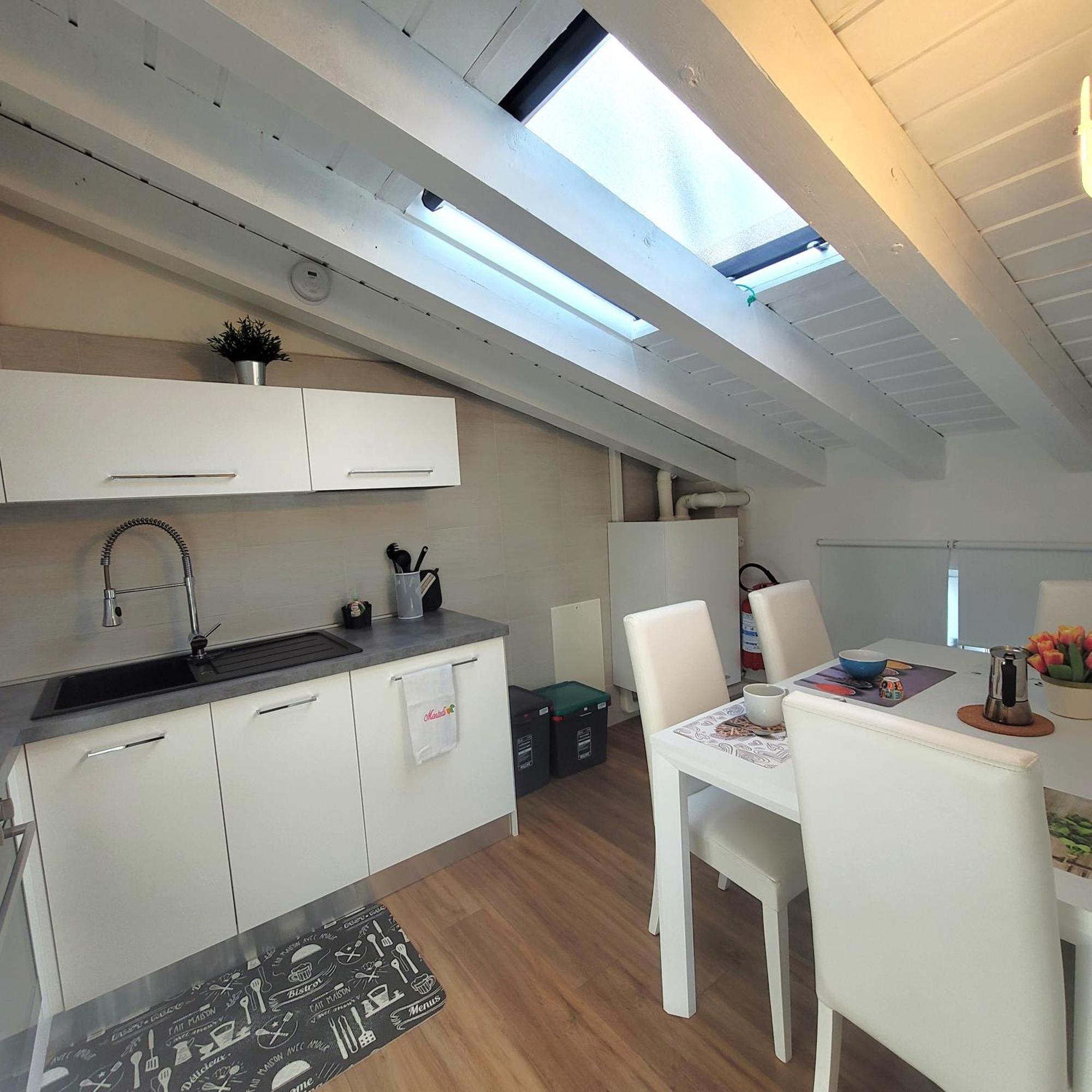 Light On Lake Iseo Clusane Exterior foto